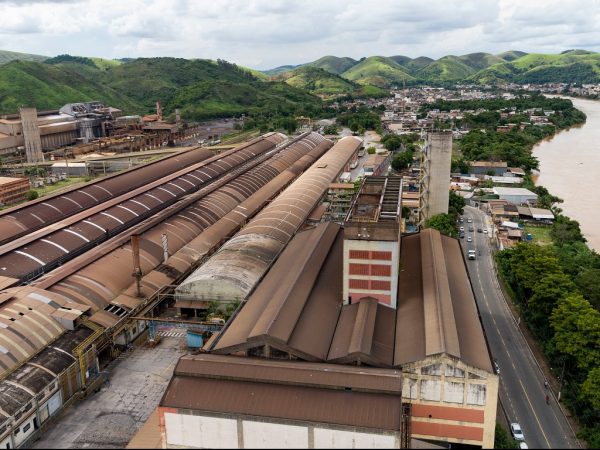 ArcelorMittal vai investir    R$ 1,3 bilhão em usina         de Barra Mansa