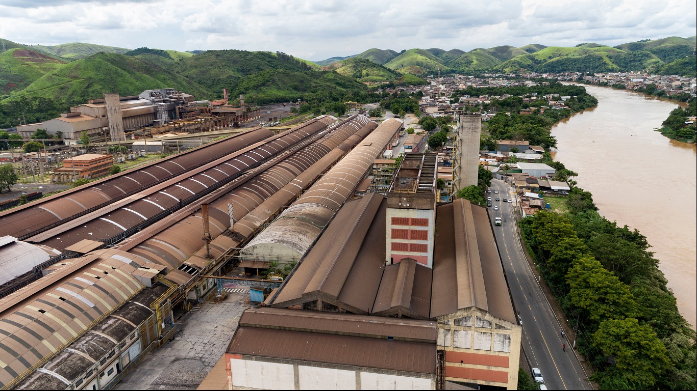 ArcelorMittal vai investir    R$ 1,3 bilhão em usina         de Barra Mansa