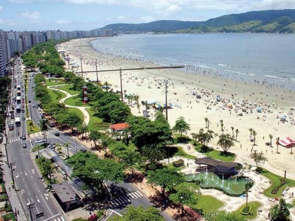 Possível ‘invasão’ de   turistas leva litoral a criar força-tarefa no carnaval