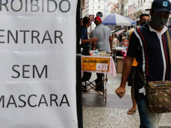 RJ flexibiliza uso da máscara contra a Covid-19