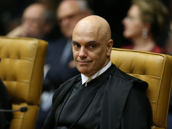 Moraes nega pedido de Silveira para revogar tornozeleira eletrônica