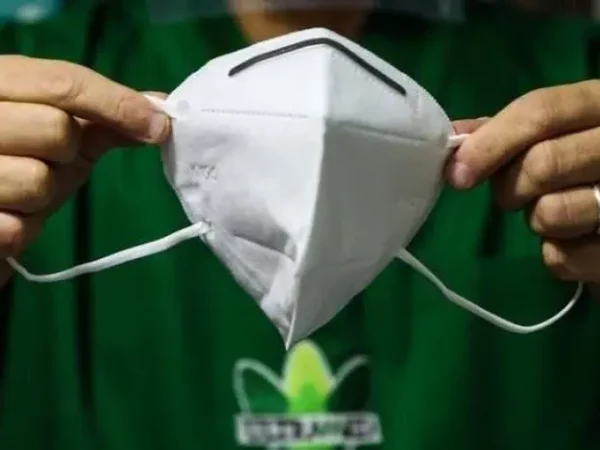 Uso de máscaras deve continuar            obrigatório em escolas de São Paulo
