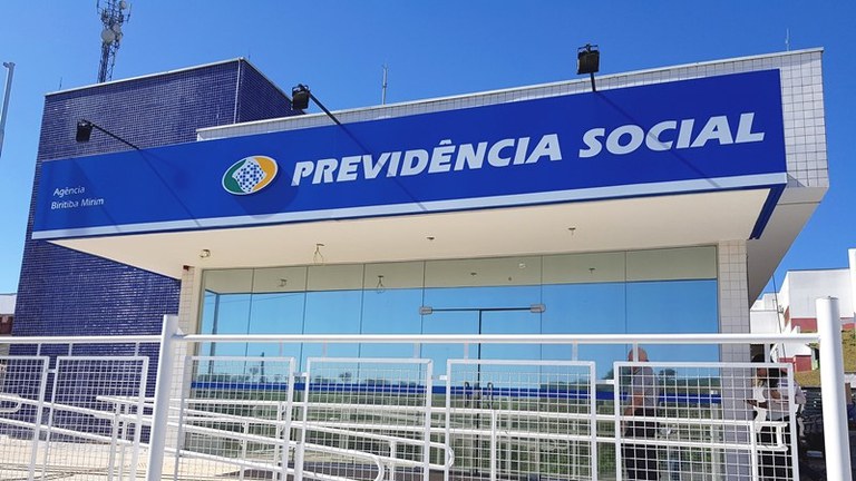 Projeto que obriga cidadão a pagar perícia do INSS se perder a ação é aprovado na Câmara