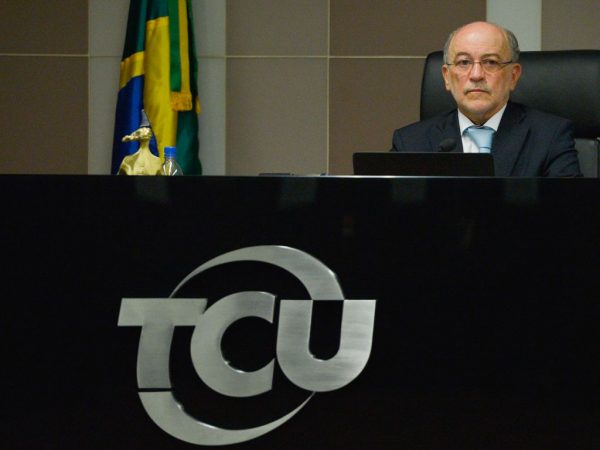 Relator do TCU propõe mecanismo de reestatização da Eletrobras em ‘pílula de veneno’