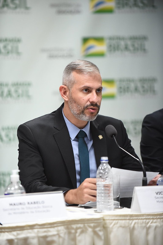 Senado: comissão ouve ministro interino da educação no início de maio