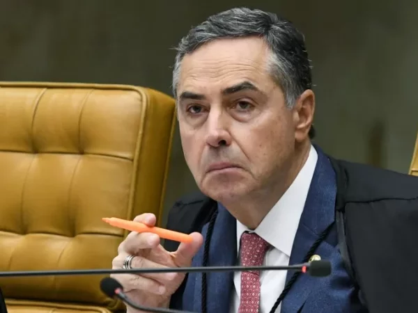 STF alerta para fake news sobre fala de        Barroso espalhada por bolsonaristas