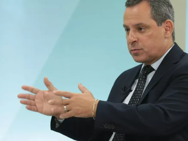 Assembleia da Petrobras aprova Coelho, mas governo perde mais uma vaga no conselho