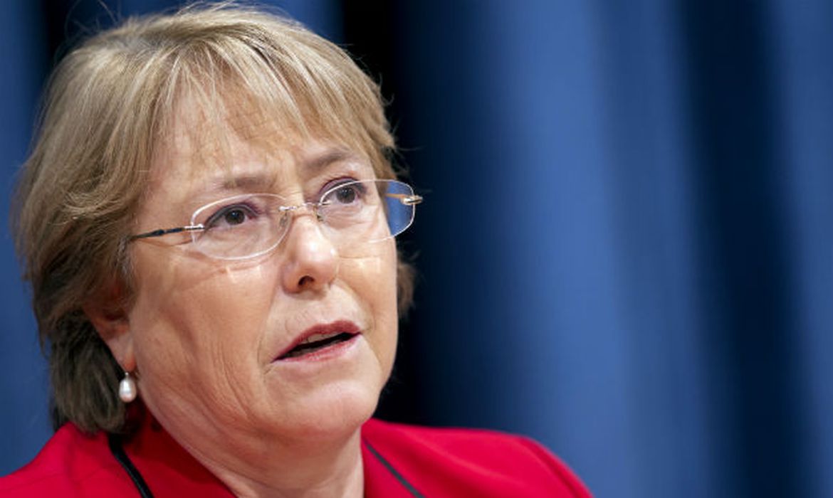 Bachelet: mortes em Bucha levantam questões sobre crimes de guerra
