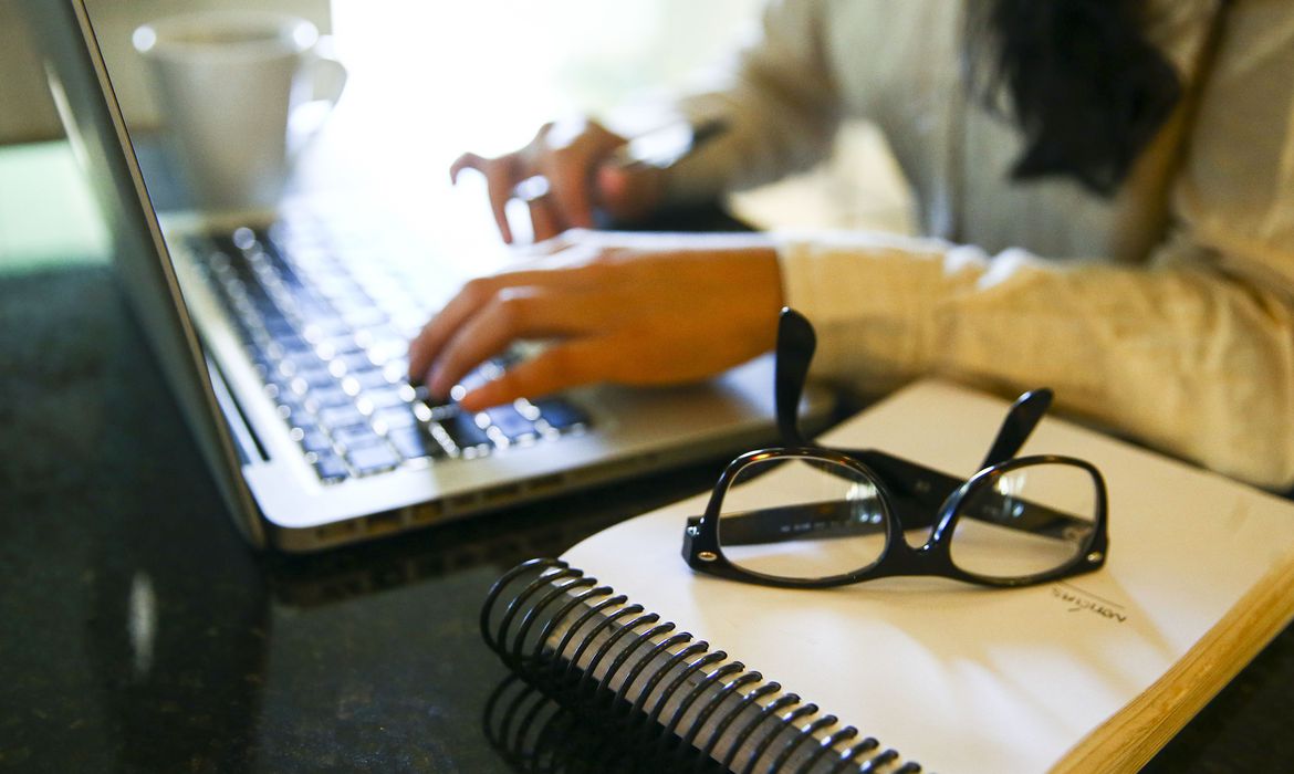 Procon-SP: queixas sobre compras online subiram 536% em 2 anos