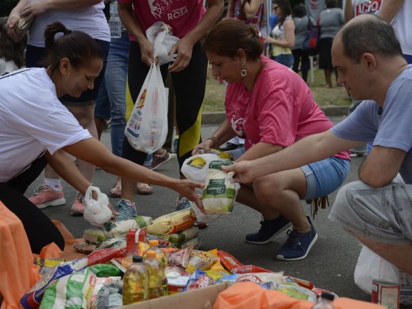 Fome no Brasil supera média global e atinge mais as crianças