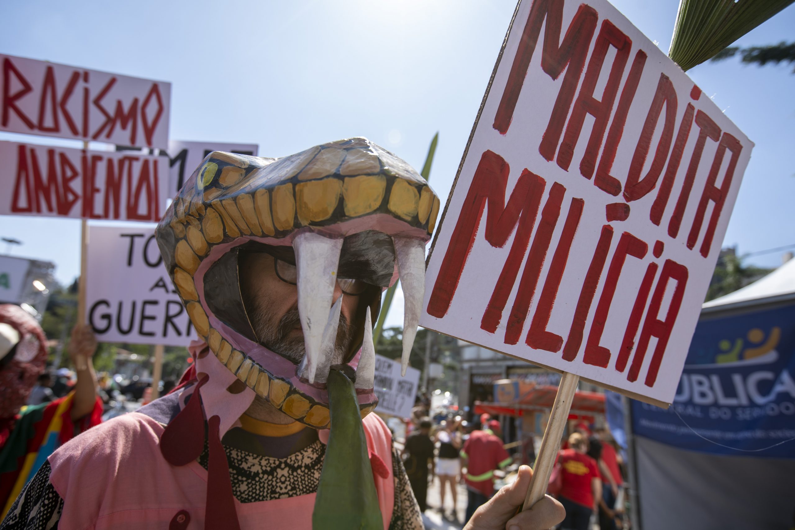 Dia do Trabalho em SP tem protesto contra fome e inflação