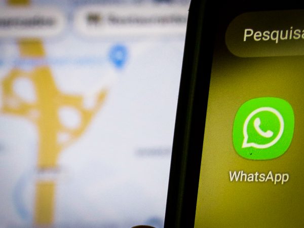WhatsApp lança reações com emojis e envio de arquivos de até 2 Gb