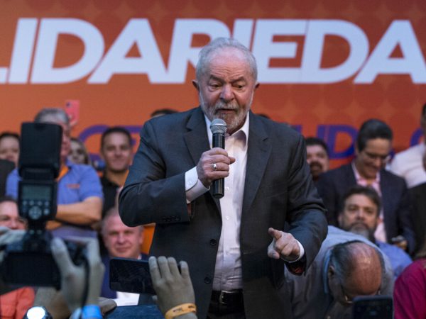 Lula tem 46% e Bolsonaro 29% no primeiro turno, aponta pesquisa Quaest