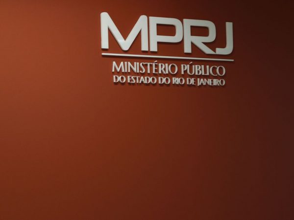 Delegada presa em operação do MPRJ é transferida para presídio