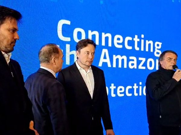 Presidente Bolsonaro se encontra com empresário Elon Musk em São Paulo