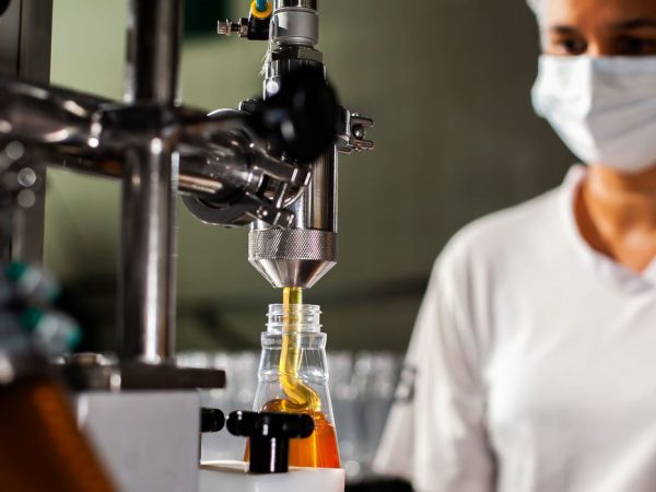 Indústria cresce em nove dos 15 locais analisados pelo IBGE