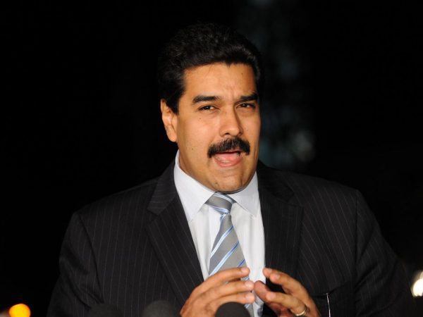 Venezuela passa a aceitar investimento estrangeiro em suas estatais, segundo Maduro