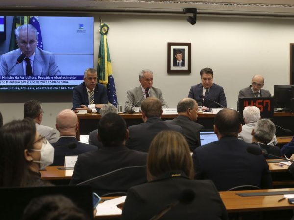 Ministério diz que negocia novo Plano Safra 22,4% maior que anterior