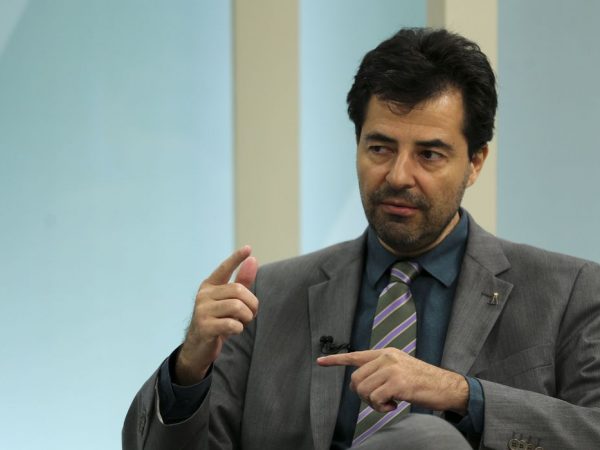 Bento Albuquerque deixa Minas e Energia e Sachsida é o novo ministro