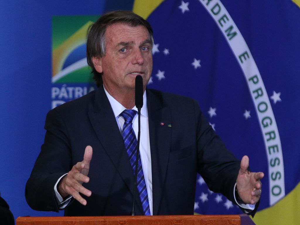 Bolsonaro diz que só deve participar de debates eleitorais no segundo turno