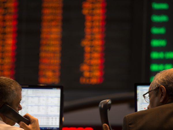 Mercado financeiro continua em queda consecutiva com o risco de recessão