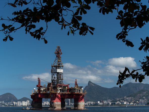 Pré-sal produzirá 7,7 bilhões de barris de óleo em partilha até 2032