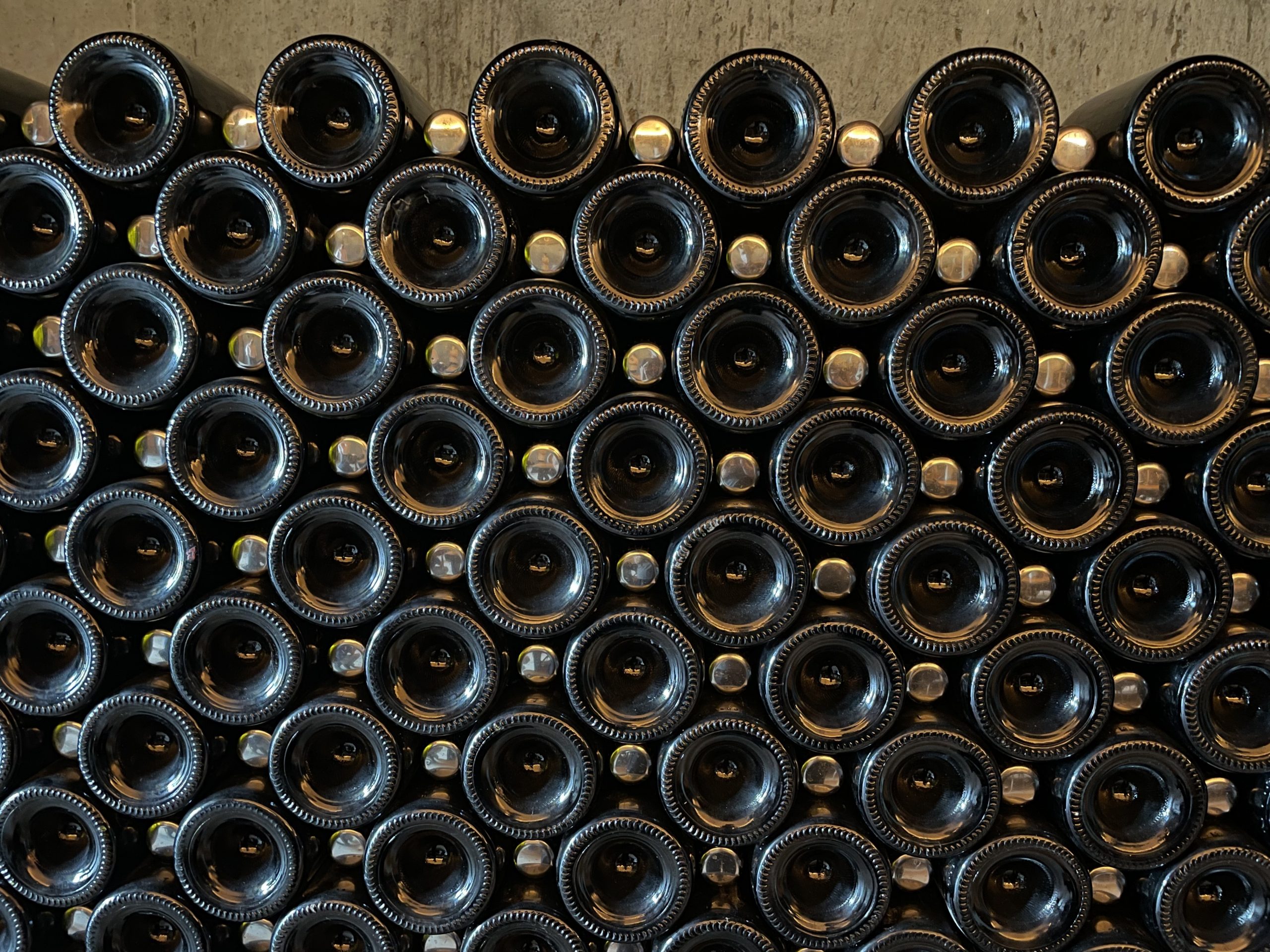 Novo fundo de investimentos devolve ganhos em garrafas de vinho