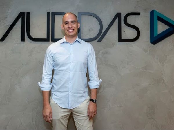 Empreendedores da Auddas explicam como o Embedded Finance pode diferenciar um negócio da concorrência, atrair e engajar novos clientes