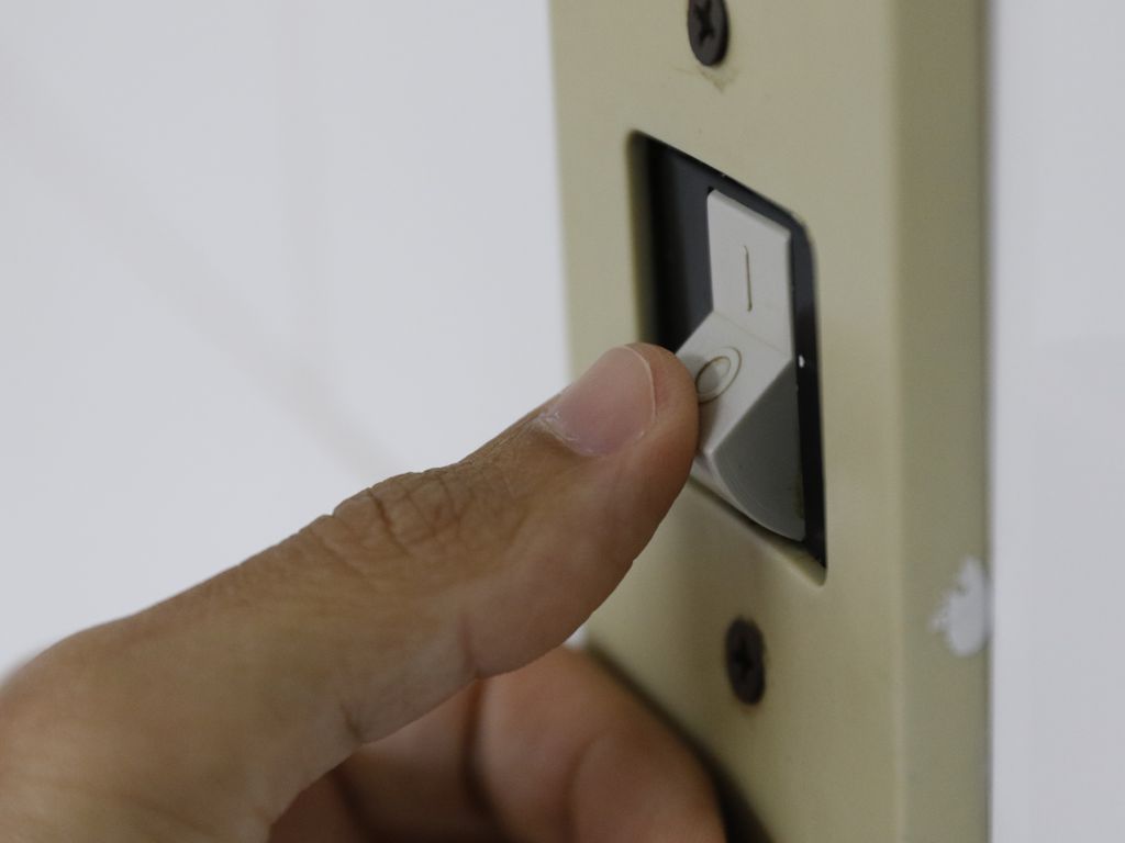Leilão de linhas de transmissão atrai R$ 15,3 bilhões em investimentos