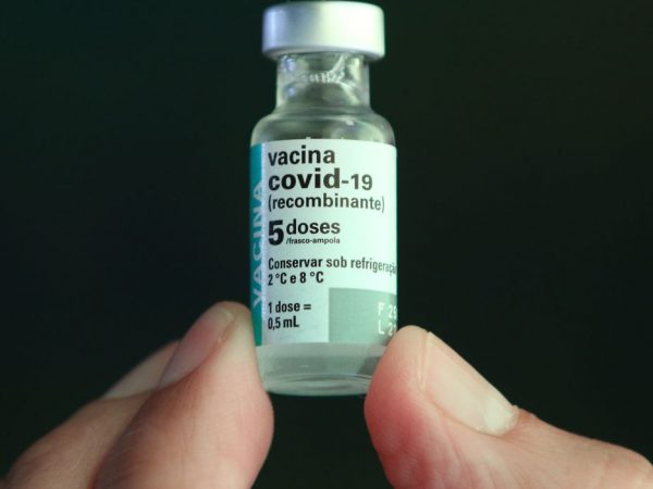 Governo libera compra de vacinas contra covid pela iniciativa privada