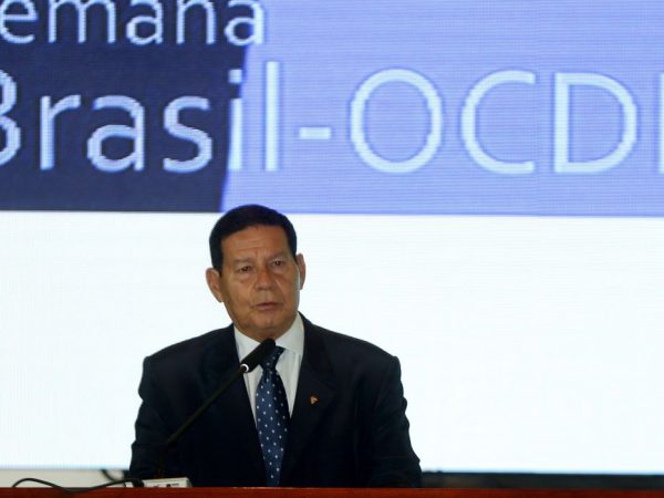 Vice-presidente diz que adesão do Brasil à OCDE é prioridade