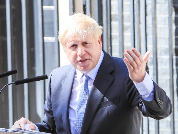 Rishi Sunak e Liz Truss vão disputar sucessão de Boris como premiê do Reino Unido