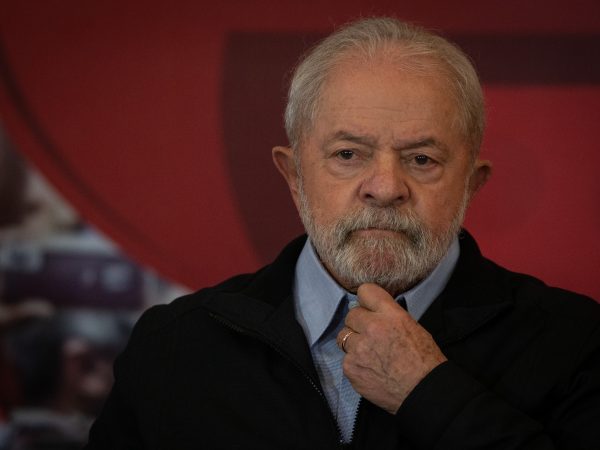 Na Fiesp, Lula defende fortalecer sindicatos e ouve pedidos de reindustrialização