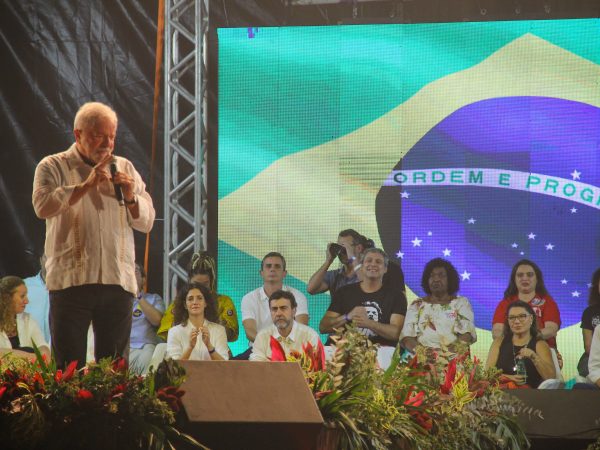 Campanha de Lula reforça segurança para ato em SP após bomba caseira no RJ