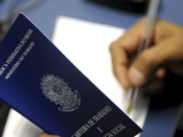 Brasil cria quase 278 mil empregos formais em junho