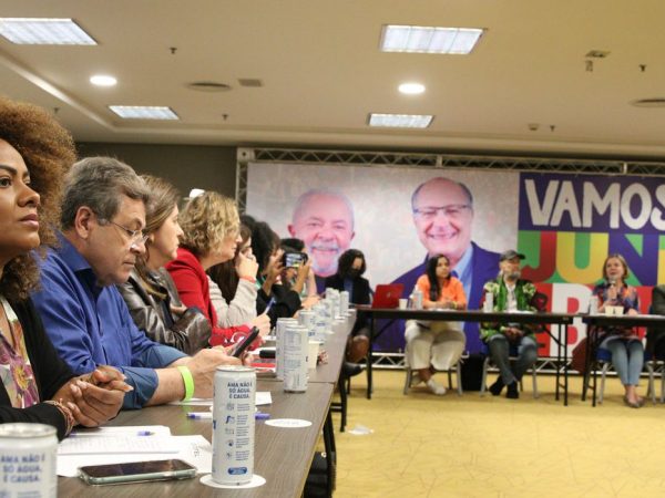 PT oficializa chapa Lula-Alckmin para disputar a Presidência