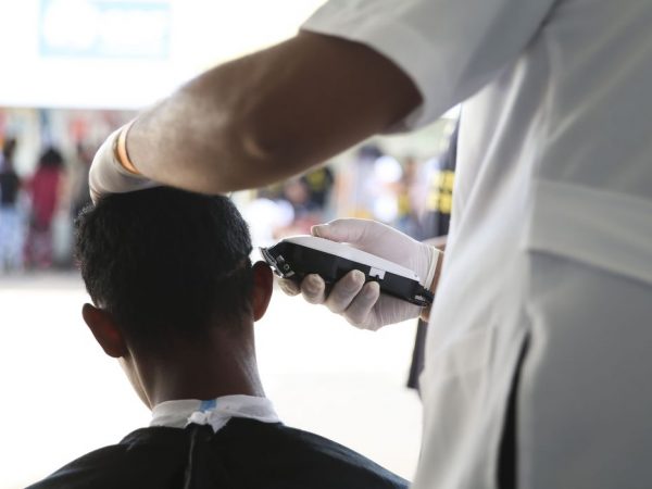 Confiança dos serviços atinge maior patamar desde 2013, anuncia a FGV