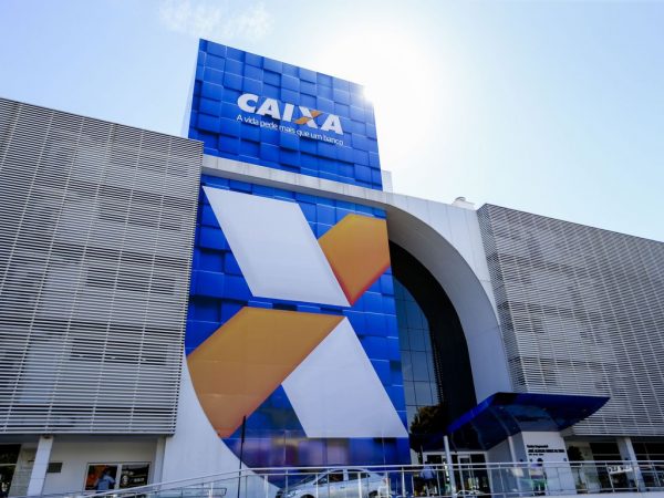 Diretor da Caixa é encontrado morto na sede do banco em Brasília