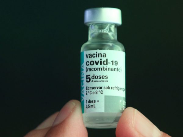 Técnicos da Anvisa recomendam aprovar uso da Coronavac em crianças de 3 a 5 anos