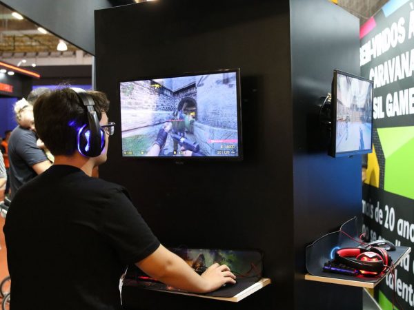 Gamers atraem bancos, fundos de investimentos e até Anitta