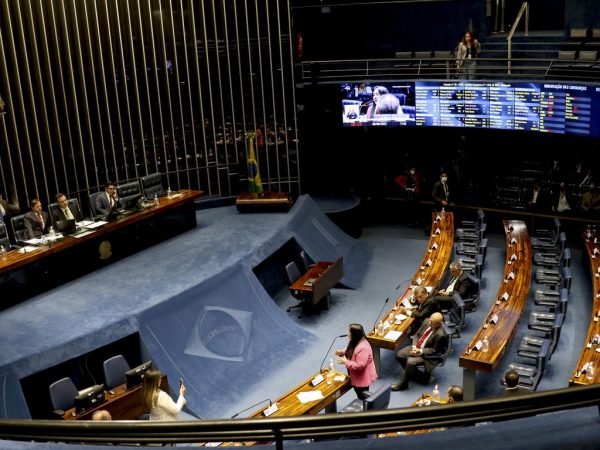 Senado inclui Brasil em acordo internacional para redução de gases que causam efeito estufa