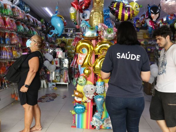 Atividade econômica cai 0,11% em maio, revela o Banco Central