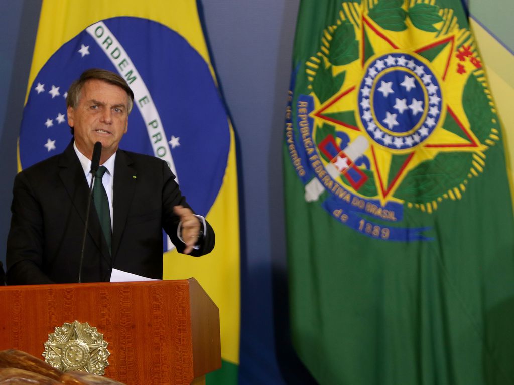Governo Bolsonaro tem 45% de reprovação e 28% de aprovação, mostra Datafolha