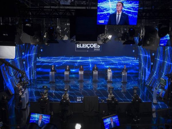 Bolsonaro é o pior do debate, e Tebet, a melhor, dizem eleitores
