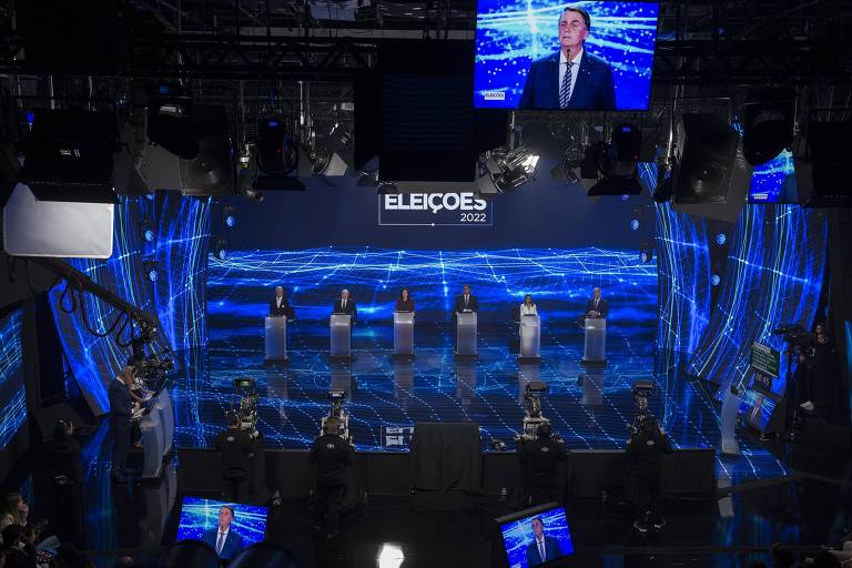 Bolsonaro é o pior do debate, e Tebet, a melhor, dizem eleitores