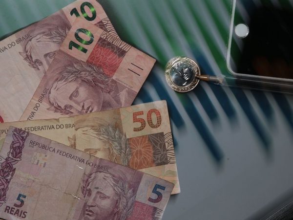 IPCA-15 tem deflação de 0,73% em agosto