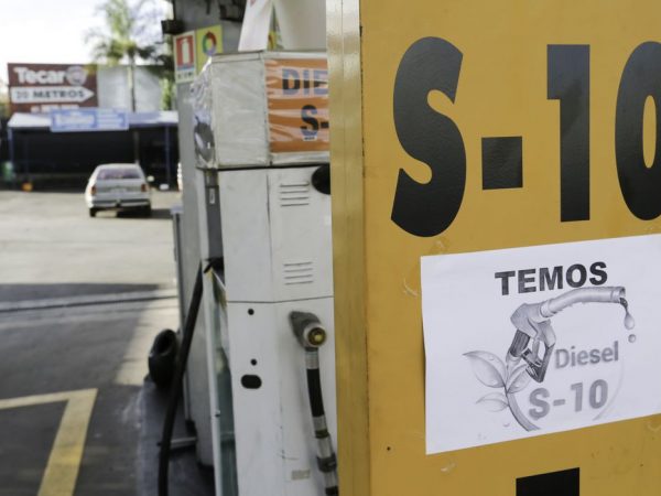 Petrobras reduz preços de venda de diesel para as distribuidoras
