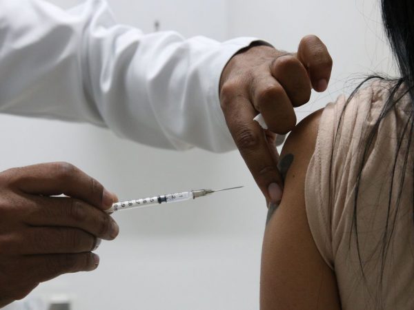 Covid-19: São Paulo libera quarta dose para toda população adulta