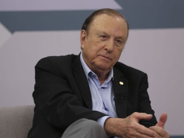 Eymael registra candidatura à Presidência no TSE