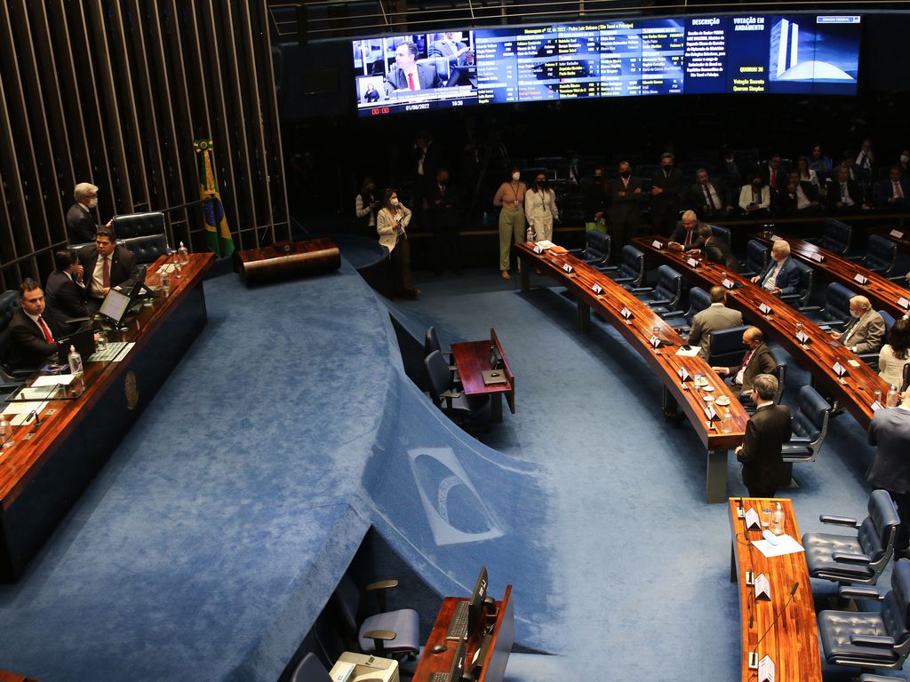 Senado aprova marco legal para a geração de energia eólica em alto mar
